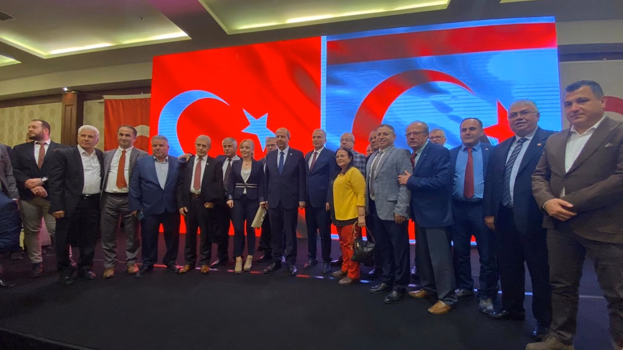 Ersin Tatar İş İnsanlarıyla Bir Araya Geldi