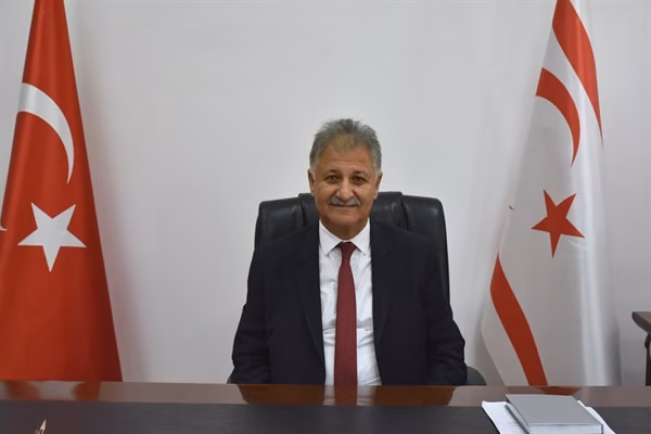 Sağlık Bakanlığı: “Sağlık Bakanı Ve Tüm Ekibi Görevinin Başındadır. Koronavirüs İle İlgili Alınması Gereken Tüm Tedbirler Alınmış Olup Alınmaya Devam Edecektir”