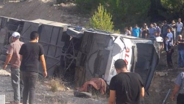 Mersin'de Otobüs Kazasında Yaralanan 17 Asker Taburcu Oldu
