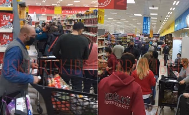 Marketlere Yığılıyor, Kurallara Uymuyoruz