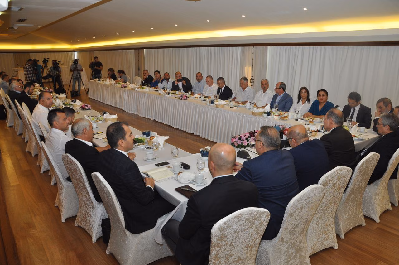 Recep Akdağ KKTC Basını ile Kahvaltıda Biraraya Geldi