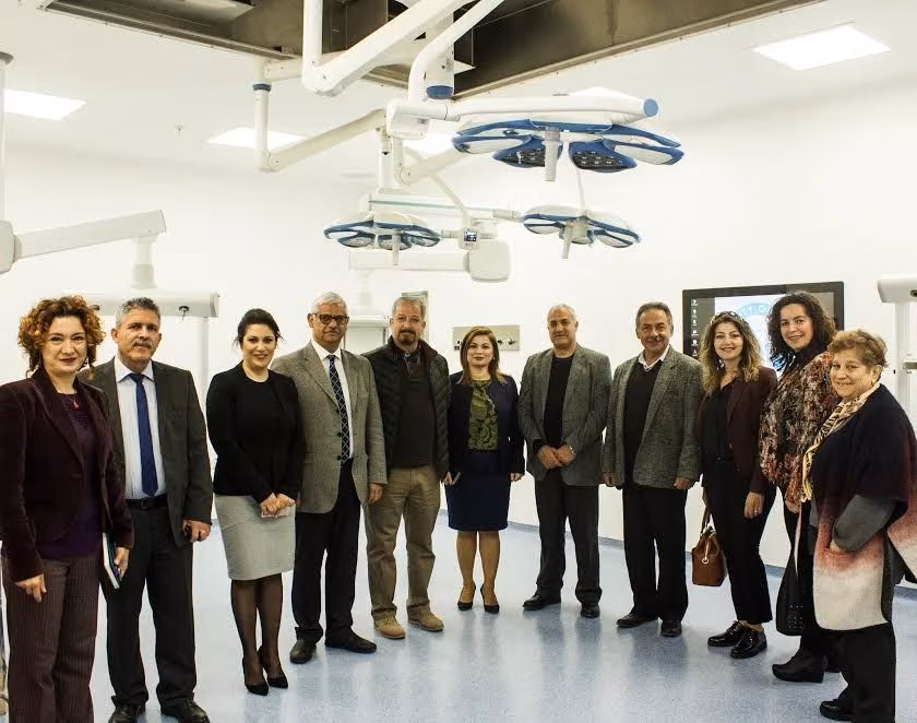 Okul Müdürleri Dr. Suat Günsel Girne Üniversitesi Hastanesini Gezdi