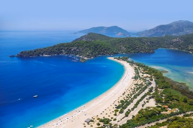 Bu Yaz En Sıcak Destinasyonlar Türkiye ve Yunanistan Olacak