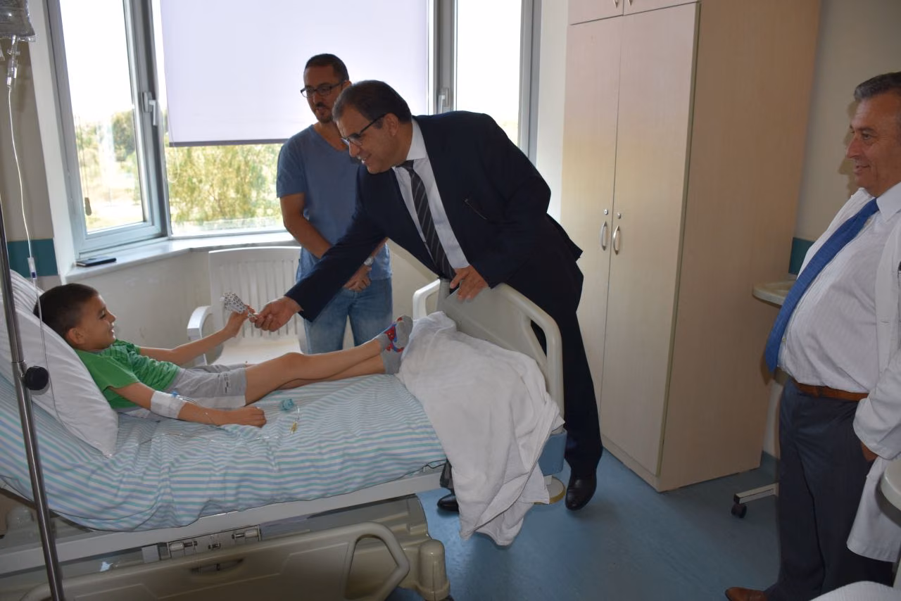 Sağlık Bakanı Sucuoğlu Bayram Ziyaretlerine Başladı