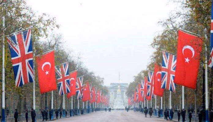 İngiltere Türkiye’de Yapılan Aşıları Neden Tanımıyor?