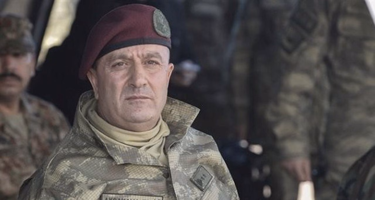 Darbecilerin Telsizinde, Zekai Aksakallı'yı Vurun!