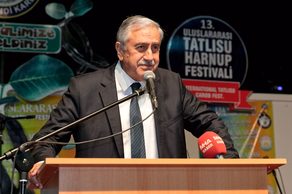 Akıncı: “Bütün Sıkıntıları El Birliğiyle Aşabiliriz… Moral Bozukluğuna Yer Yoktur”