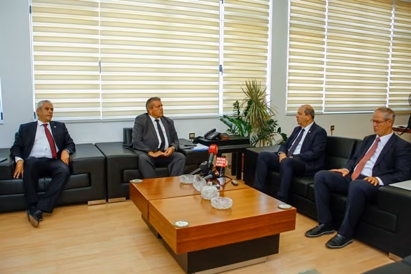 Başbakan Tatar’ın Katılımıyla Gazimağusa Belediyesi’nde Maraş Toplantısı Yapıldı