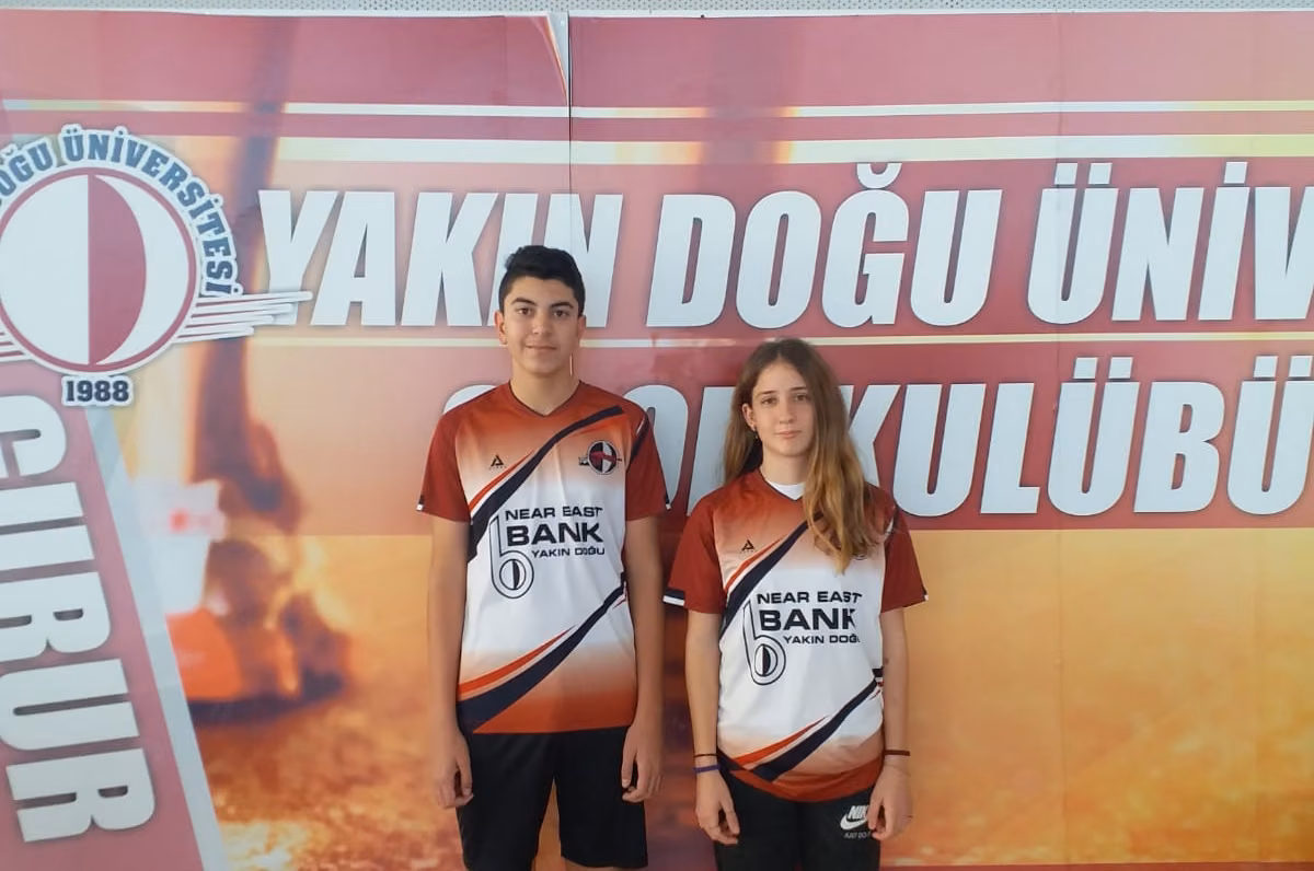 Seymen Gülay Deniz Ve Eren Özuyanık World Junior Badminton Şampiyonasına Gitti…
