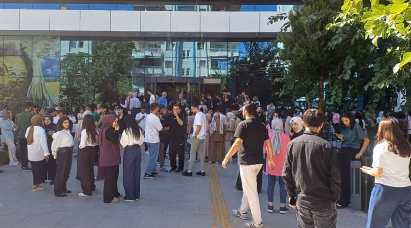 Şanlıurfa’da 5,4 Büyüklüğünde Deprem