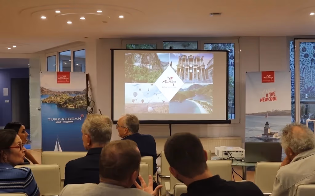 Paris'te Türkiye Gecesi! Turizm Destinasyonları Fransızlara Tanıtıldı