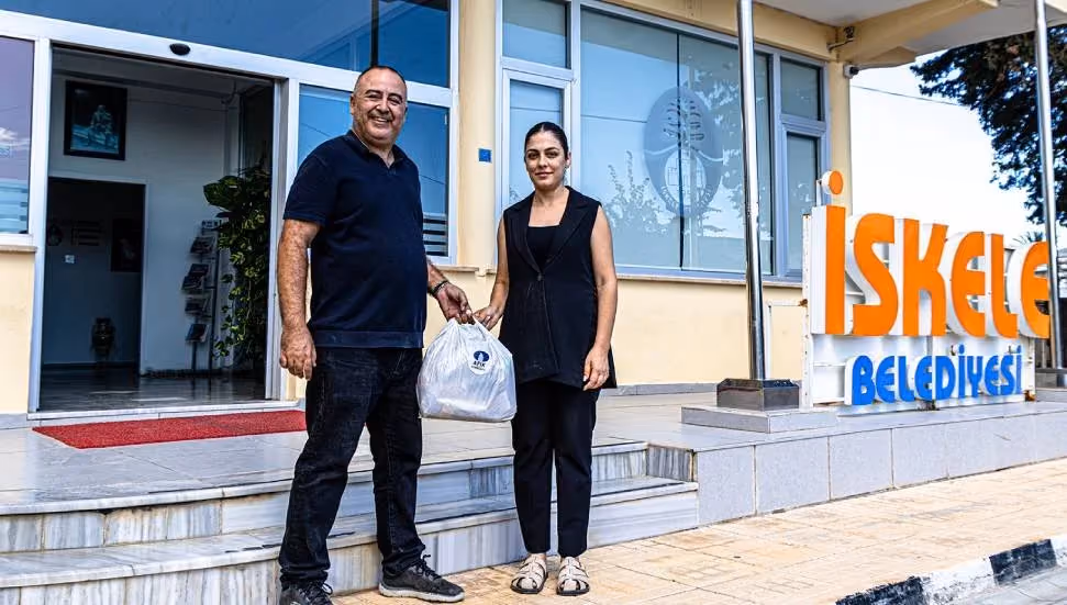 Afik For The Community’den İskele Belediyesi’ne 100 Gıda Kolisi Bağışı