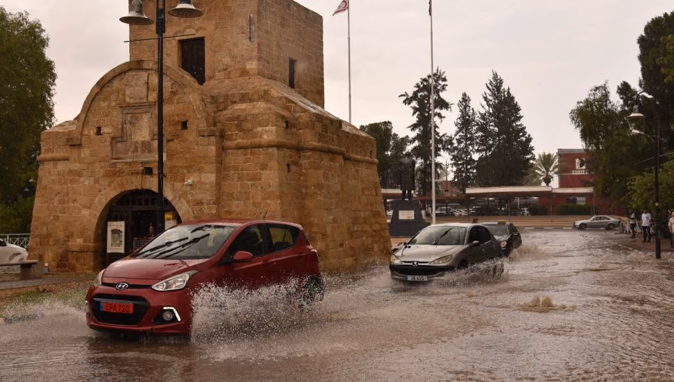 Meteoroloji Dairesi: 11.00-17.00 Saatleri Arasında Yer Yer Kuvvetli Yağış Bekleniyor