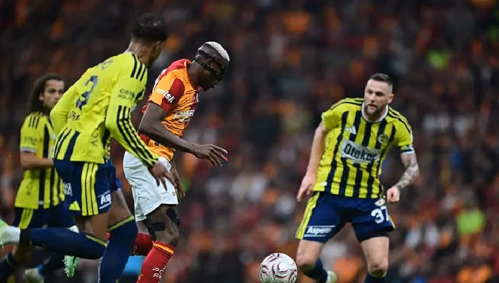 Osimhen Duble Yaptı: Lider Galatasaray Derbiyi Kazanarak Koltuğunu Korudu