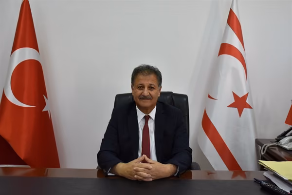 Sağlık Bakanı Pilli, Sendikaların İddialarına Yanıt Verdi: “Gerçek Dışı İfadelerle Kamu Sağlık Sistemi Yaptırıyorlar“
