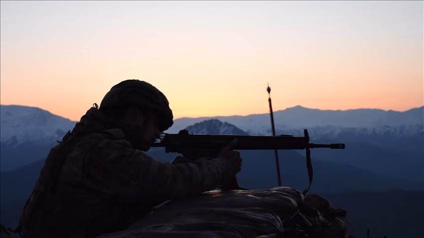 Türkiye-Irak Sınır Hattında Teröristlerle Çıkan Çatışmada 4 Asker Şehit Oldu, 6 Asker Yaralandı