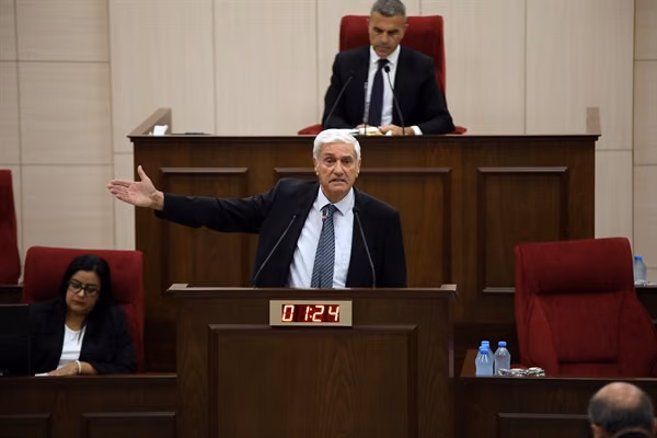 Meclis’te Yeni Uygulama: Milletvekilleri İçin Kronometre Uygulaması Başlatıldı