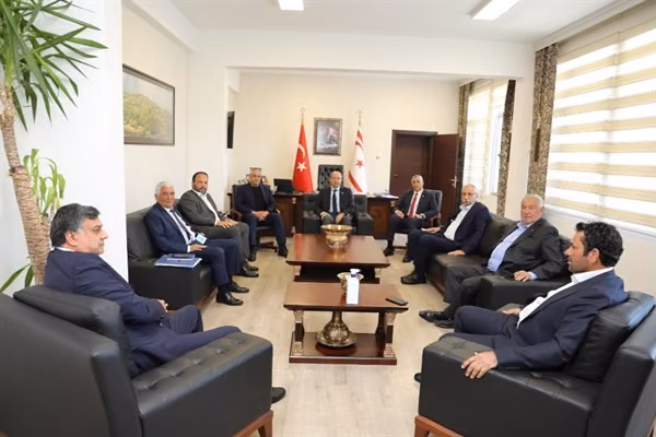 Başbakan Tatar Ekonomik Tedbrilere Dönük Görüşmelerini Sürdürüyor.