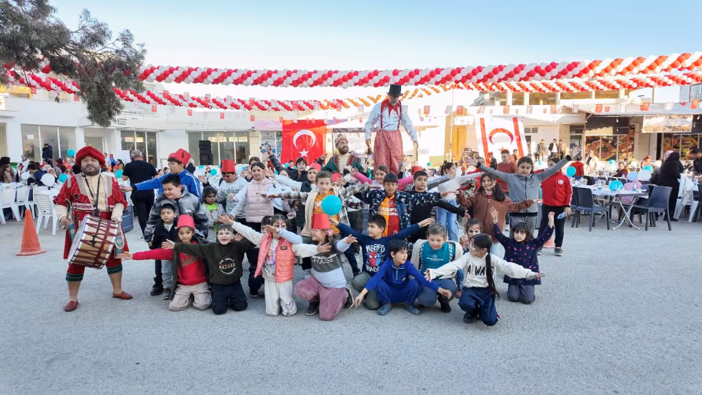 Kıbrıs Muhit Vakfı, “Kurumsal Çocuk ve Aile İftar” programı düzenledi