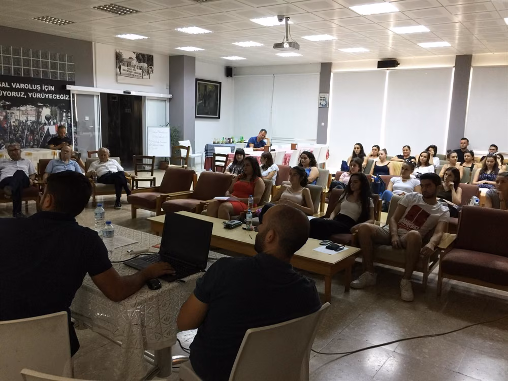 KTÖS’ten Öğretmenlik Sınavına Girecek Adaylara Yönelik Eğitim Semineri