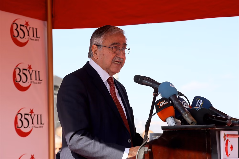 Akıncı: “Biz Her Zaman Olduğu Gibi Yapıcı Olacağız; Ancak Haklarımızı Sonuna Kadar Korumanın da Bilincinde Hareket Edeceğiz”