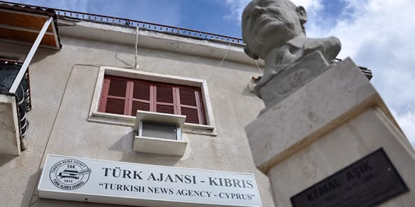 Kuzey Kıbrıs Turkcell’den Tak’a Kutlama…