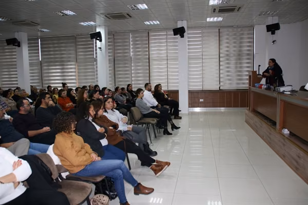 KTAMS “Sağlıklı Ebeveyn Çocuk İlişkisi” Konulu Seminer Düzenledi