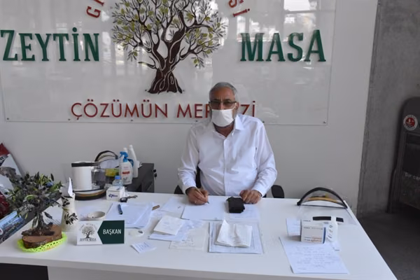 Girne Belediye Başkanı Nidai Güngördü, Gıda Paketlerinin Dağıtılmasıyla İlgili Açıklamada Bulundu