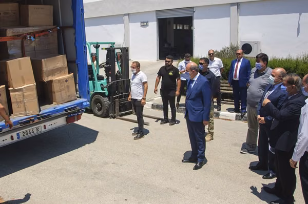 Sağlık Bakanı Pilli Türkiye'den Getirilen Tıbbi Malzemeleri Teslim Aldı