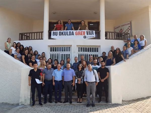 KTOEÖS Erenköy Lisesi’nde Grev Yaptı