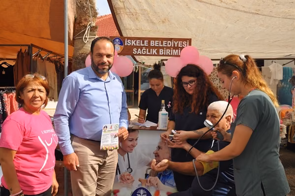 İskele Belediyesi Sağlık Birimi Meme Kanseri Farkındalık Ayı Kapsamında Stant Kurdu