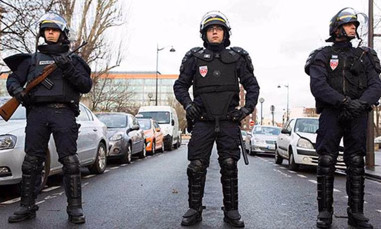 Fransa'da Polis Sendikasından "Karakolları Kapatın" Çağrısı