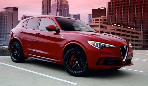 Alfa Romeo Stelvıo Quadrıfoglıo'ya "Yılın Spor Otomobili" Ödülü