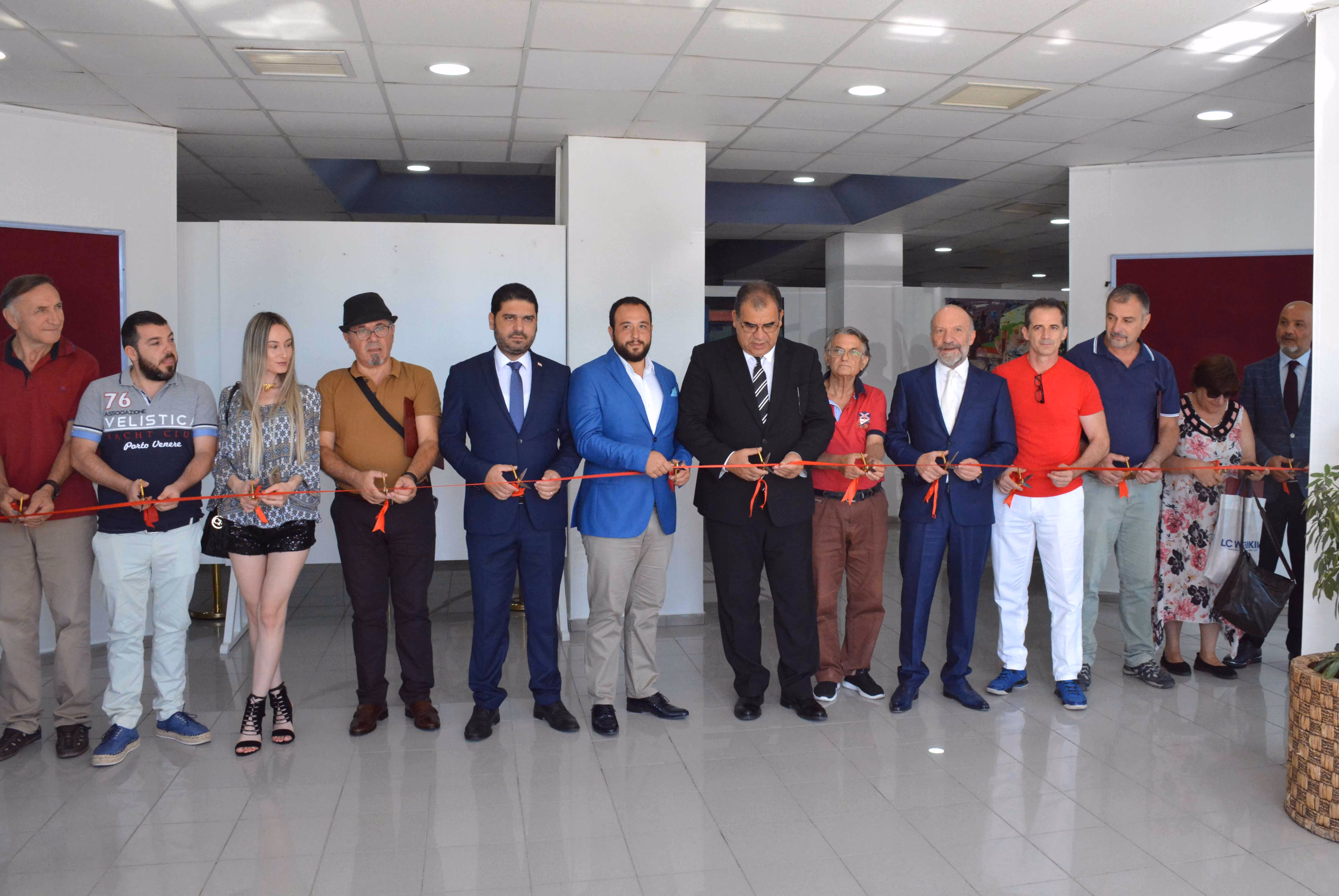 ‘Arnavutluk Sanatçıları Sergisi’ Çalışma ve Sosyal Güvenlik Bakanı Dr. Faiz Sucuoğlu Tarafından Açıldı…