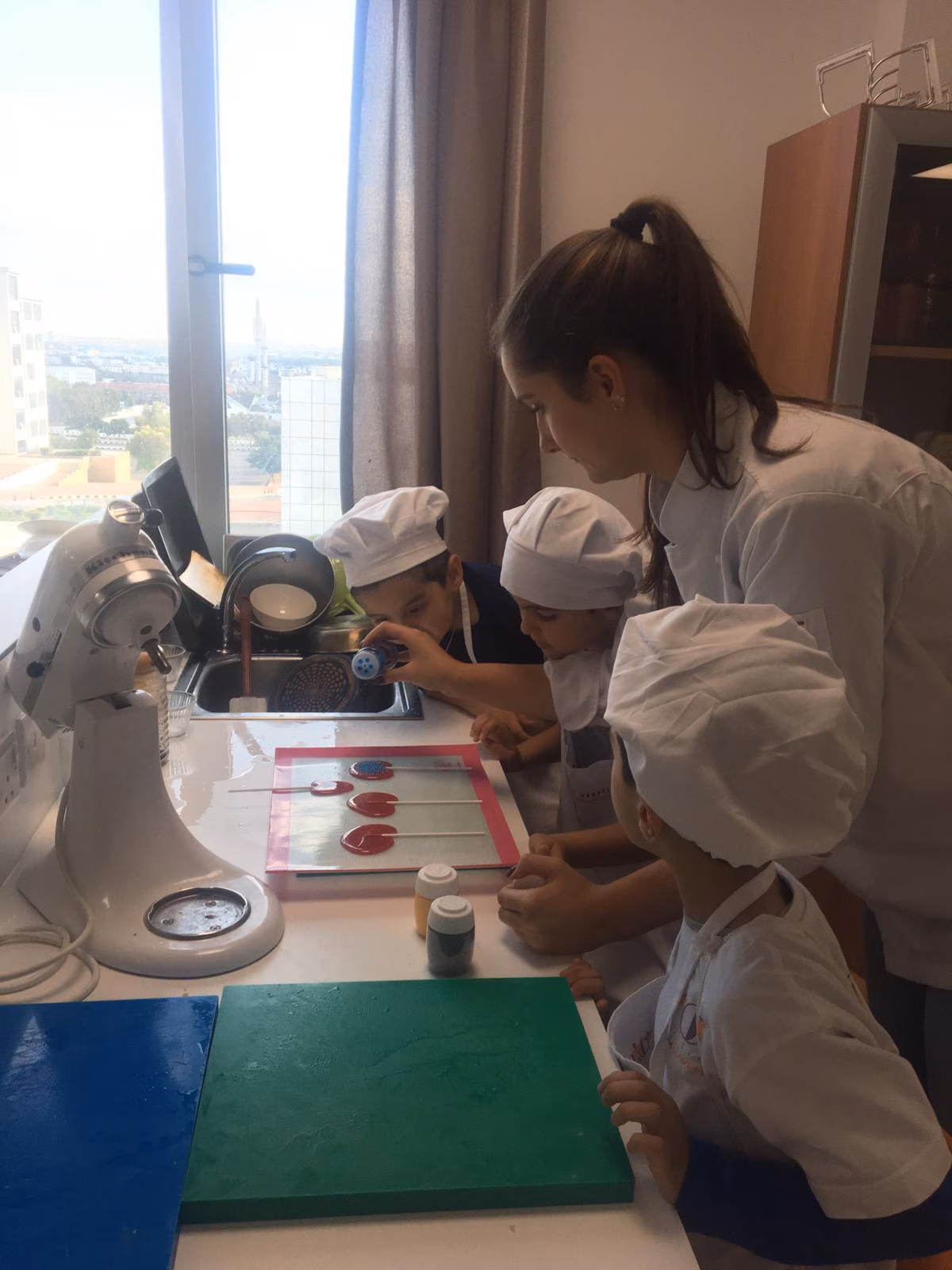 Özay Günsel Çocuk Üniversitesi Öğrencileri Yaratıcılık ve Kişisel Özelliklerin Gelişimine Yönelik Atölye Çalışması Yaptılar…