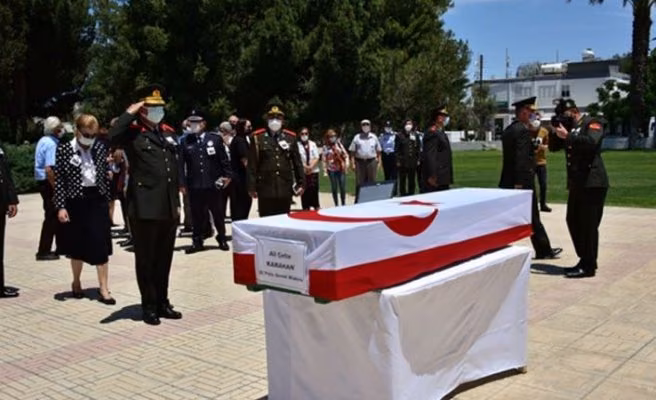 Emekli Polis Genel Müdürü Ali Çetin Karahan İçin Polis Genel Müdürlüğü’nde Tören Düzenlendi