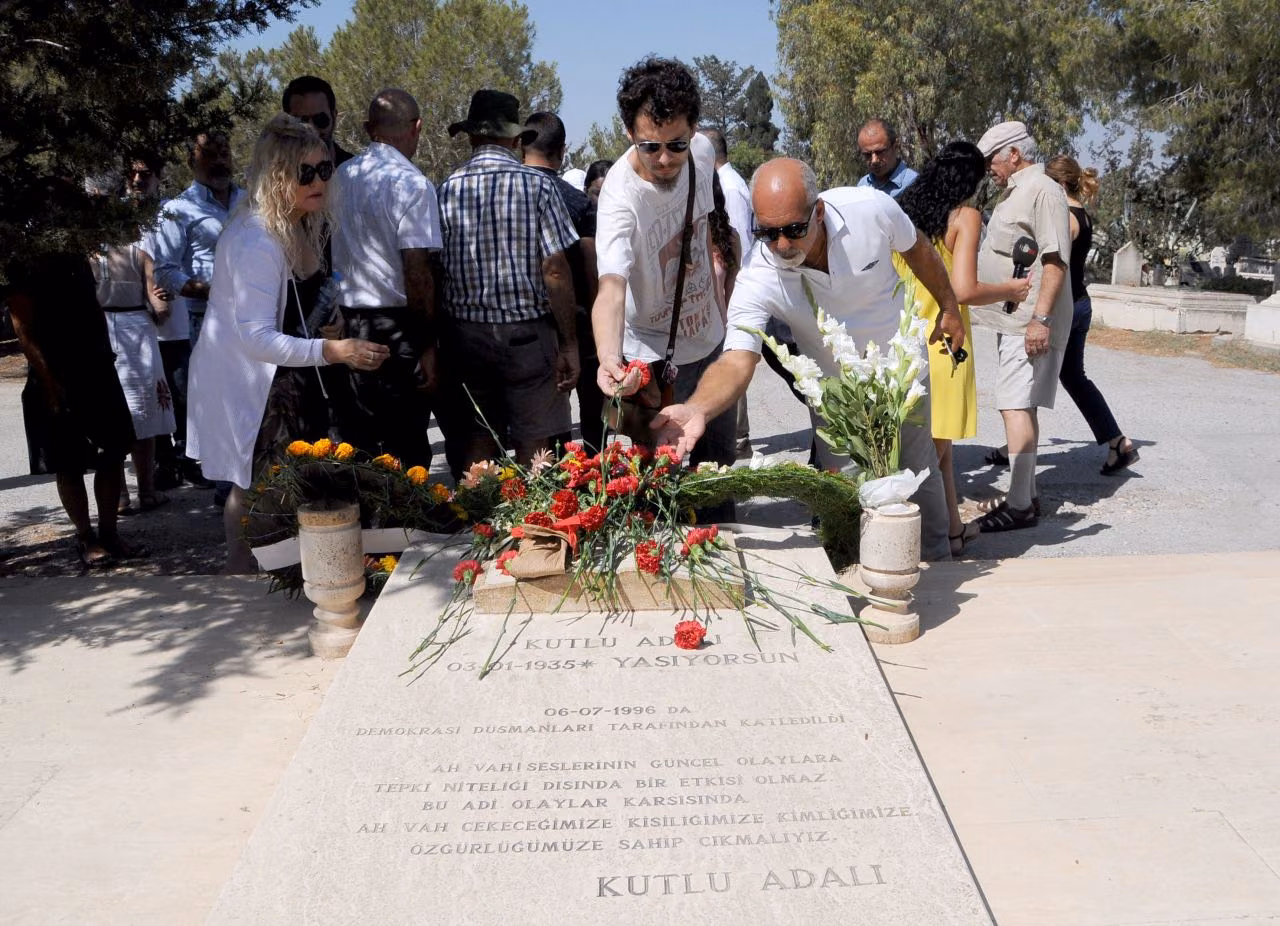 Kutlu Adalı Kabri Başında Anıldı