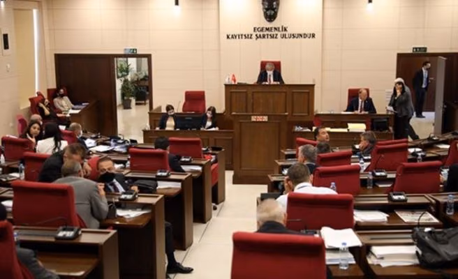 Meclis’te Nisap Sağlanamadı, Toplantı Yarına Ertelendi