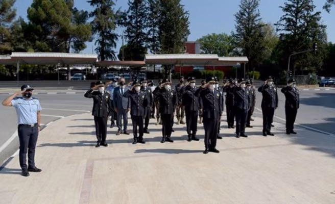 Polis Günü Nedeniyle Anıtlara Çelenkler Konuldu