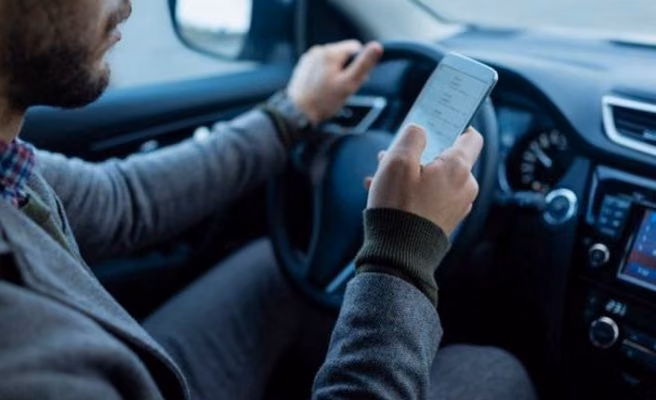 Trafikte Telefon, İntihar ve Cinayete Teşebbüsten Farksız!
