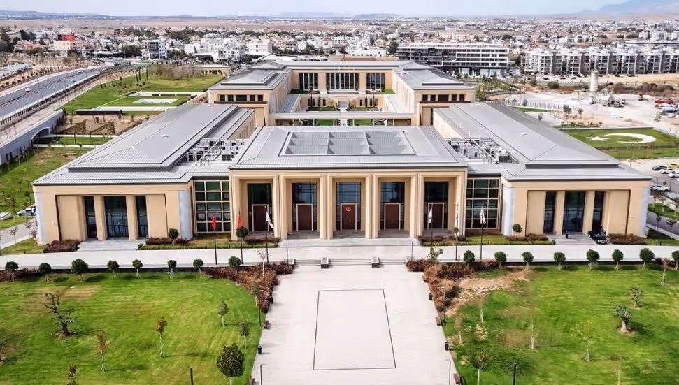 Meclis perşembe günü olağanüstü toplanıyor: Filo Jet faciası için iki araştırma önergesini görüşülecek