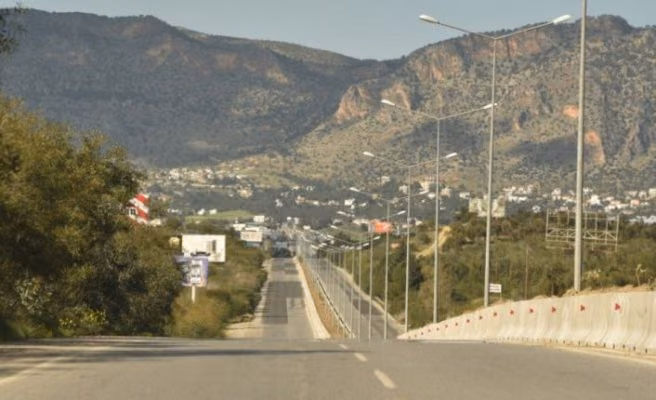 Yarından İtibaren İlçeler Arasındaki Geçişler Serbest