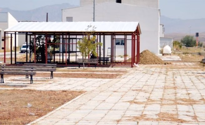 Yeşil Alana “Kaçak Yapı”